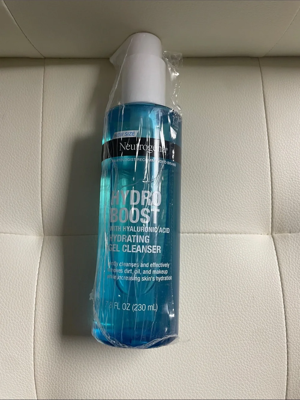 Neutrogena Hydro Boost Hydrating Gel Cleanser - Blue